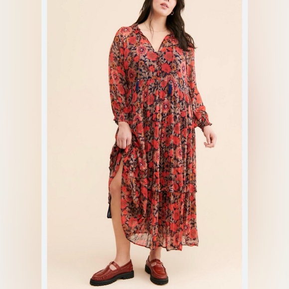 Anthropologie Dresses & Skirts - This item is the Anthropologie The Marais Printed Chiffon Maxi Dress size small